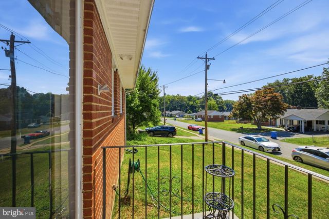 1 JENKINS DR, Indian Head, MD 20640