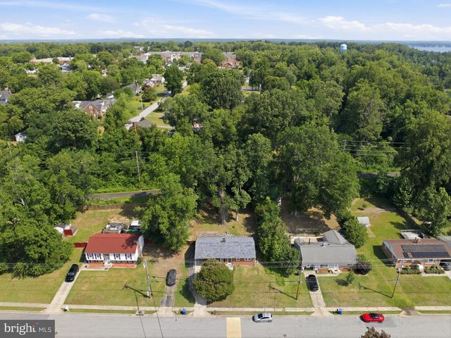 1 JENKINS DR, Indian Head, MD 20640