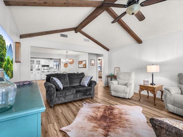 474 Trussell Drive, Springtown, TX 76082