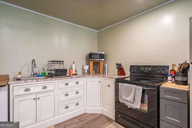 297 Woodbury Lane, Hull, GA 30646