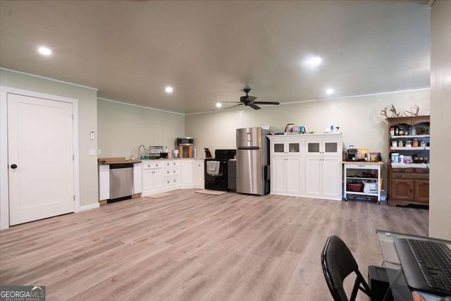 297 Woodbury Lane, Hull, GA 30646