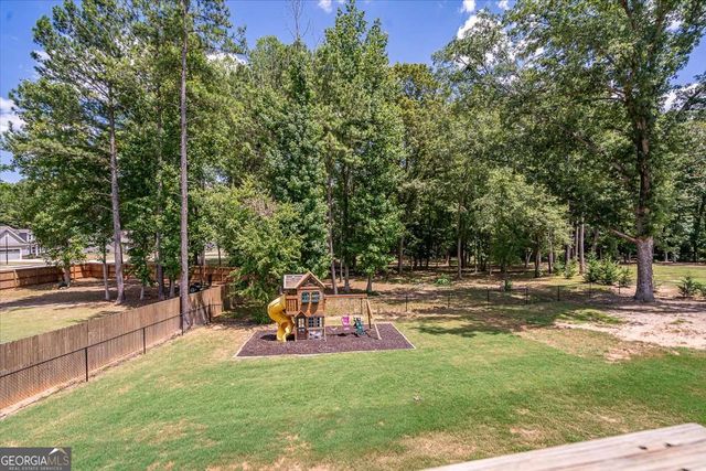 297 Woodbury Lane, Hull, GA 30646