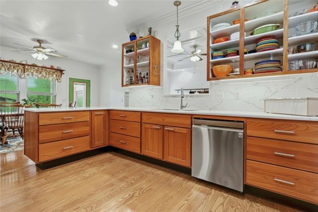 18 Nantwich Circle, Bella Vista, AR 72714