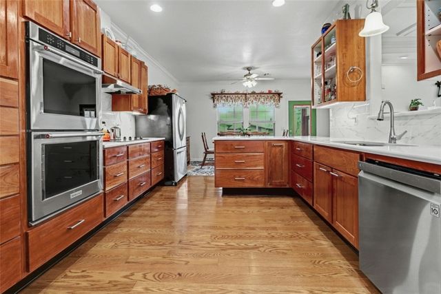 18 Nantwich Circle, Bella Vista, AR 72714