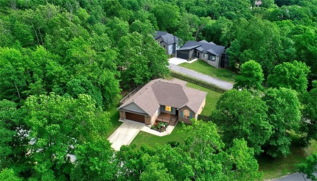 18 Nantwich Circle, Bella Vista, AR 72714