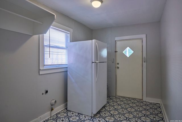 439 E Mitchell St, San Antonio, TX 78210