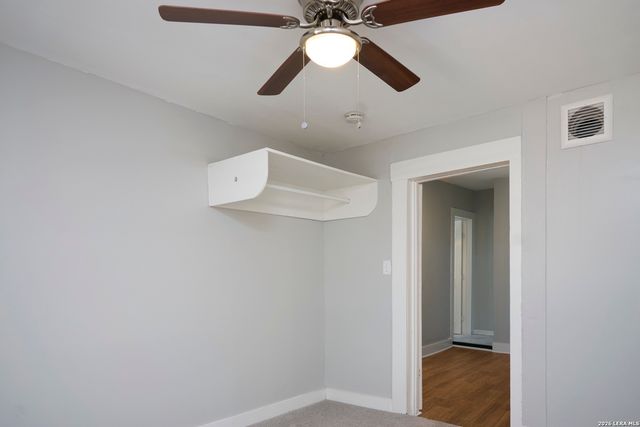 439 E Mitchell St, San Antonio, TX 78210