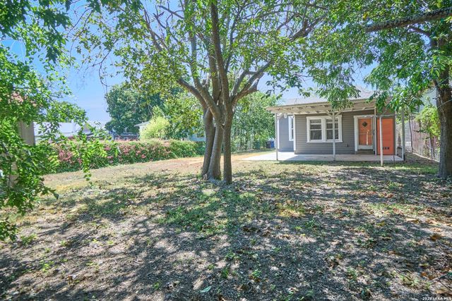 439 E Mitchell St, San Antonio, TX 78210