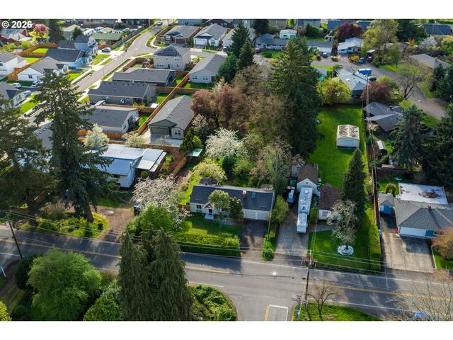 1010 N PARK Ave, Eugene, OR 97404