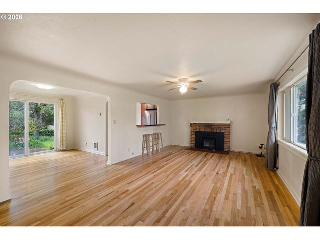 1010 N PARK Ave, Eugene, OR 97404