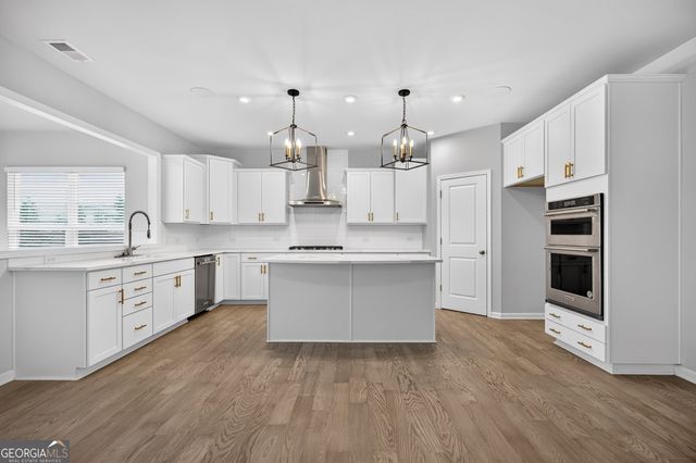 604 Napier Pass, Peachtree City, GA 30269