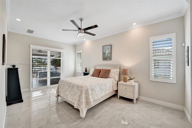 6686 SW 166th Dr, Pembroke Pines, FL 33331