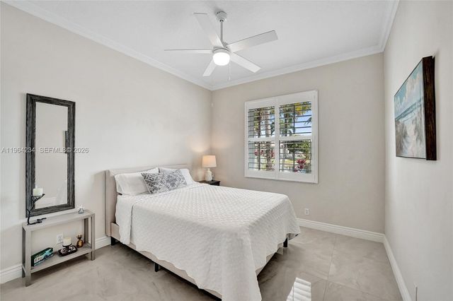 6686 SW 166th Dr, Pembroke Pines, FL 33331