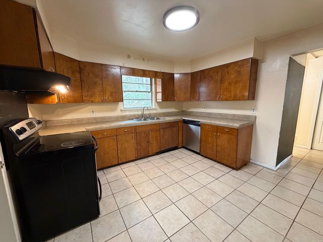 1424 Garland Avenue, North Little Rock, AR 72116