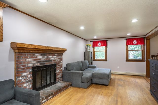 66 Eleanor Rd, Raynham, MA 02767