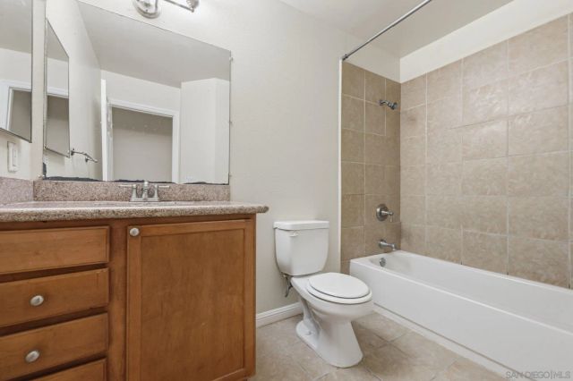 1280 W Main St 18, El Cajon, CA 92020