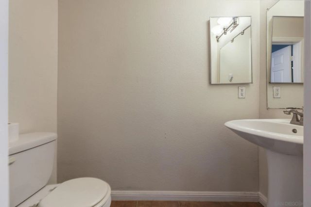 1280 W Main St 18, El Cajon, CA 92020