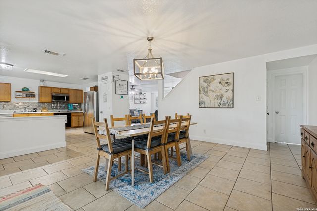 8902 CLOUDSTONE PL, Converse, TX 78109