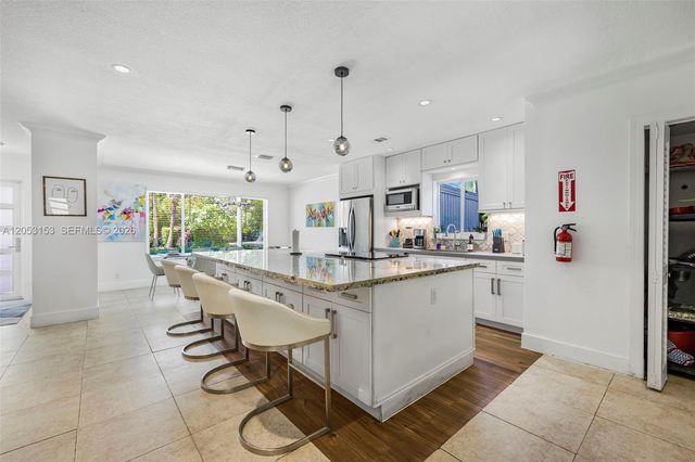 11121 Griffing Blvd, Biscayne Park, FL 33161