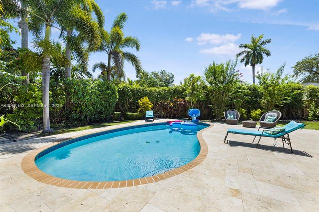 11121 Griffing Blvd, Biscayne Park, FL 33161