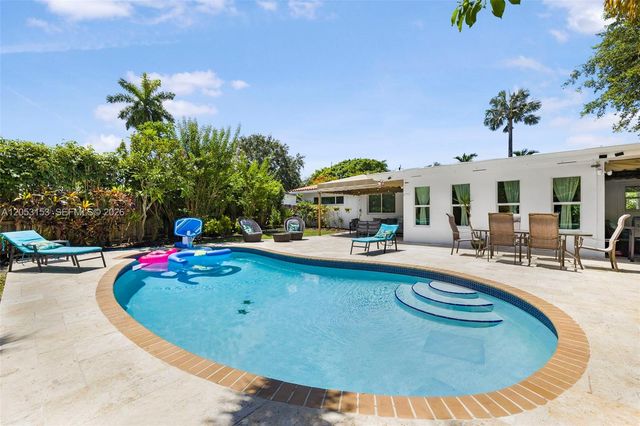11121 Griffing Blvd, Biscayne Park, FL 33161