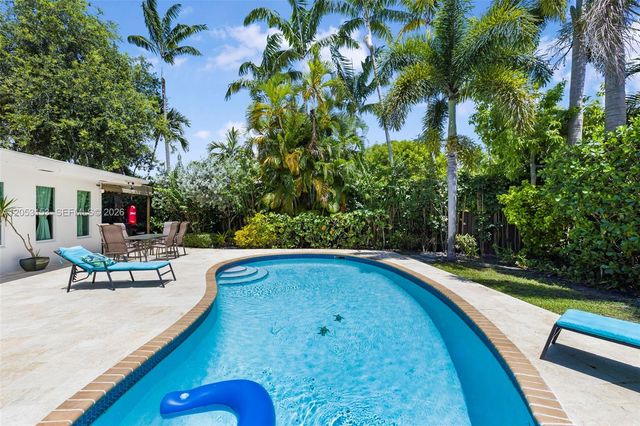 11121 Griffing Blvd, Biscayne Park, FL 33161