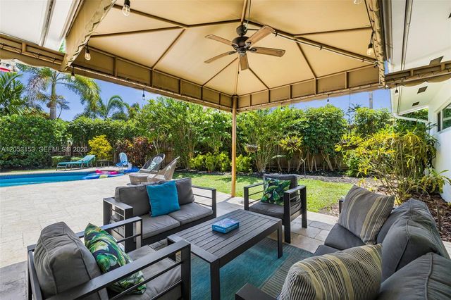 11121 Griffing Blvd, Biscayne Park, FL 33161