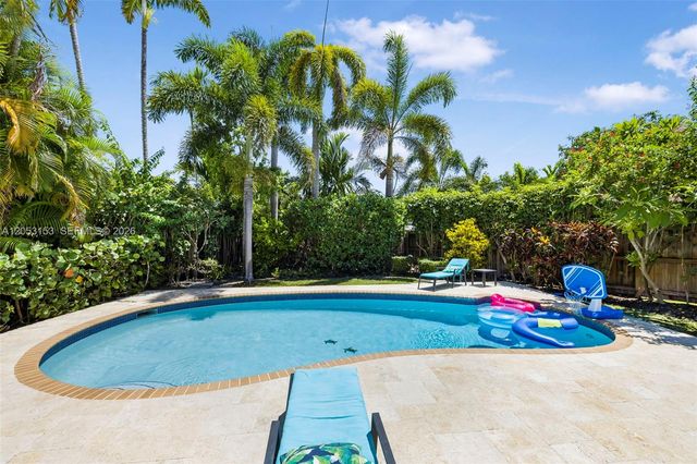 11121 Griffing Blvd, Biscayne Park, FL 33161