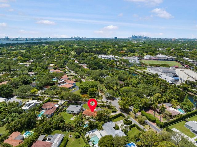 11121 Griffing Blvd, Biscayne Park, FL 33161