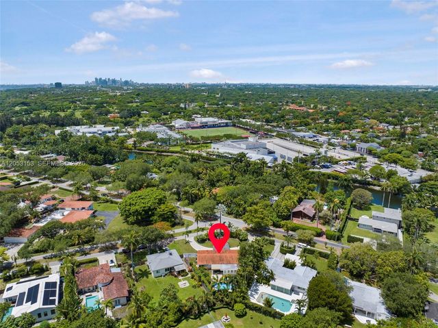 11121 Griffing Blvd, Biscayne Park, FL 33161