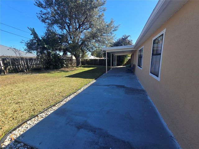 4673 SW Obelisk St, Port St. Lucie, FL 34953