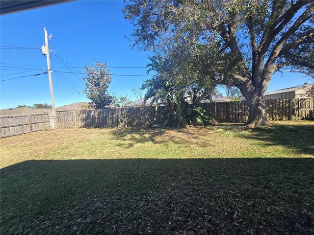 4673 SW Obelisk St, Port St. Lucie, FL 34953