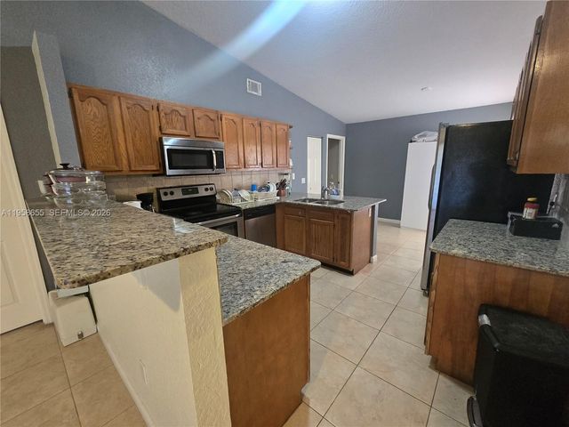 4673 SW Obelisk St, Port St. Lucie, FL 34953