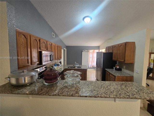 4673 SW Obelisk St, Port St. Lucie, FL 34953