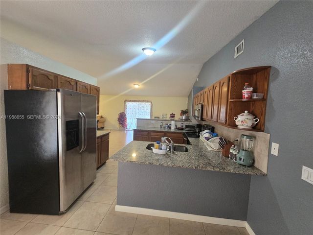 4673 SW Obelisk St, Port St. Lucie, FL 34953