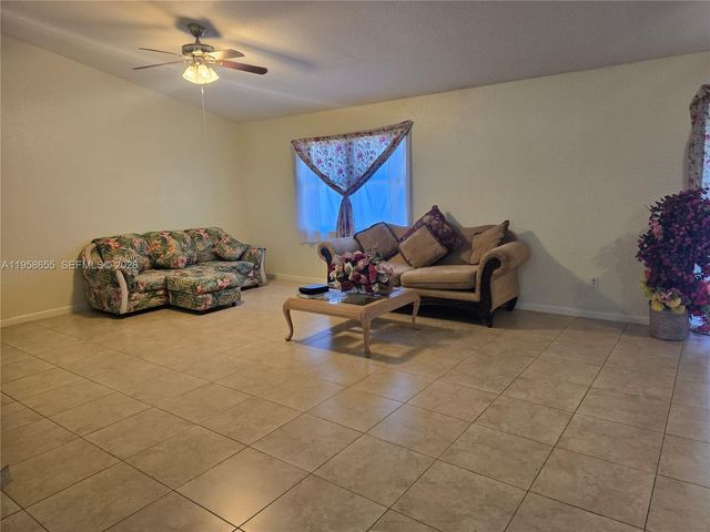 4673 SW Obelisk St, Port St. Lucie, FL 34953