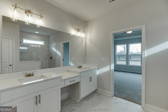 210 Oakdale Road 37, Jefferson, GA 30549