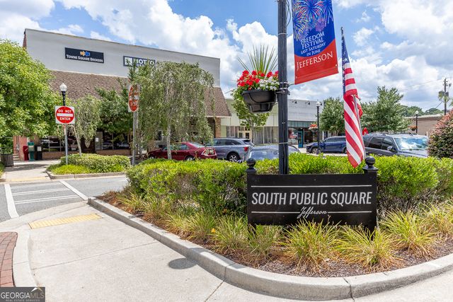 210 Oakdale Road 37, Jefferson, GA 30549