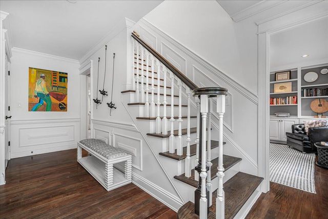 1371 Strawberry Lane, Lexington, KY 40502