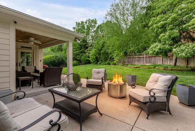 1371 Strawberry Lane, Lexington, KY 40502
