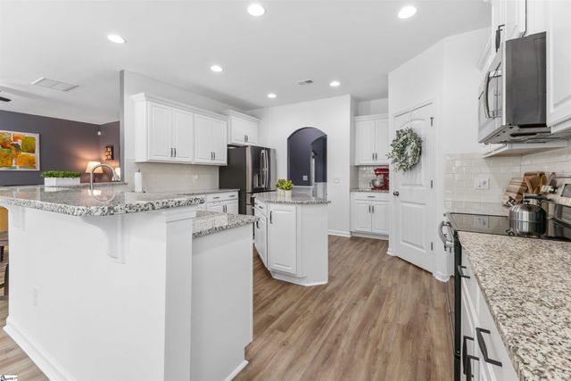 336 Avendell Drive, Easley, SC 29642