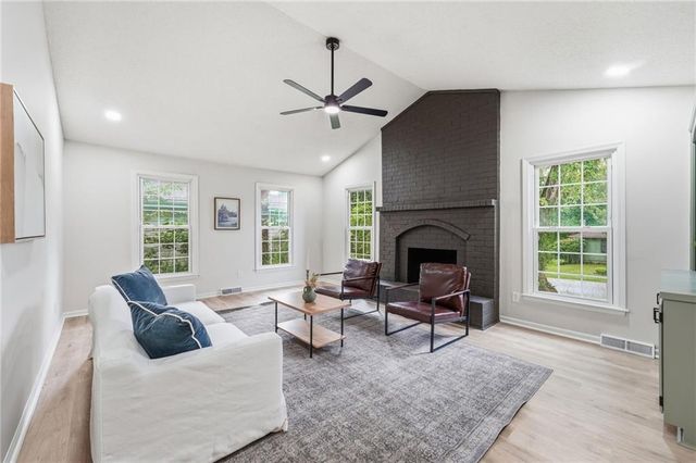 13201 Craig Avenue, Grandview, MO 64030