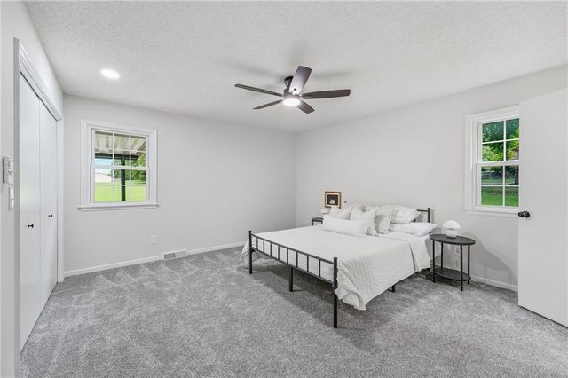 13201 Craig Avenue, Grandview, MO 64030