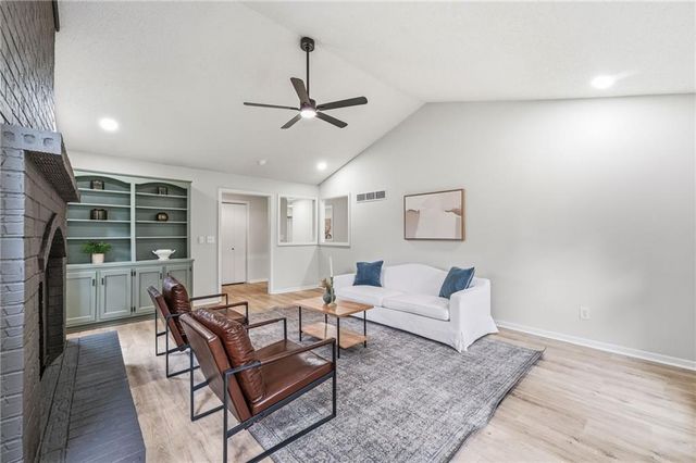 13201 Craig Avenue, Grandview, MO 64030