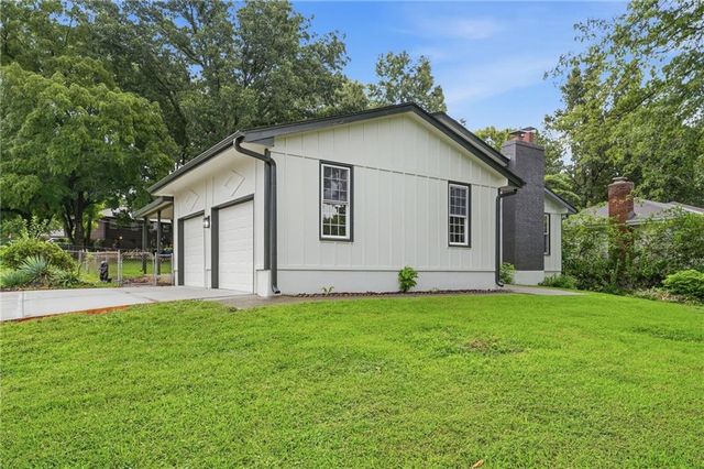 13201 Craig Avenue, Grandview, MO 64030