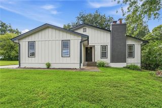 13201 Craig Avenue, Grandview, MO 64030