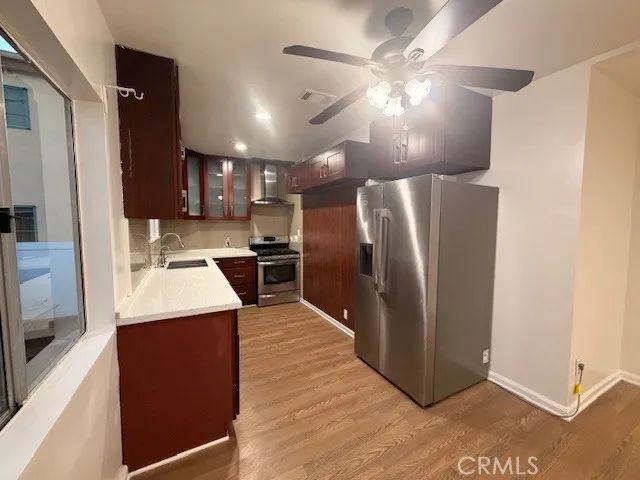 1153 Justin A, Glendale, CA 91201