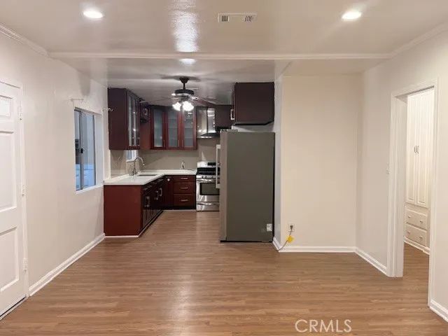 1153 Justin A, Glendale, CA 91201