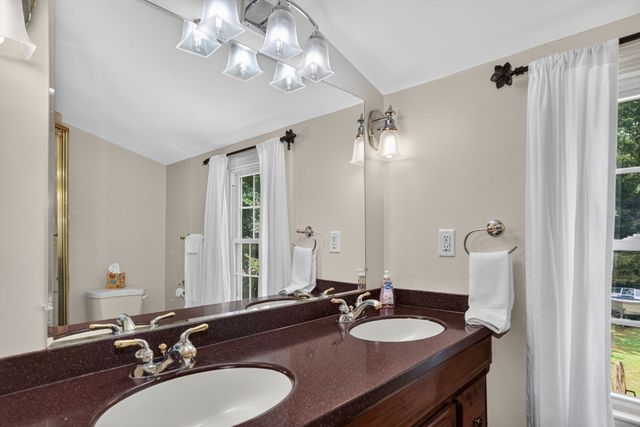 141 Holliston St, Medway, MA 02053