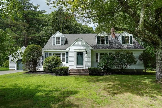 141 Holliston St, Medway, MA 02053